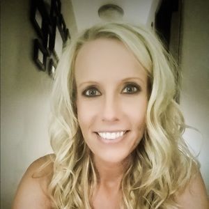 Meet your Posher, Kelli